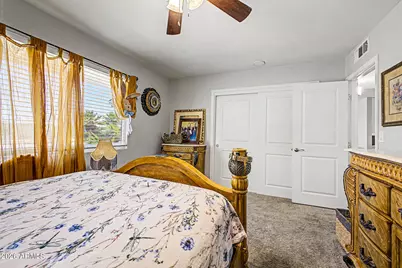 10718 W El Capitan Circle, Sun City, AZ 85351 - Photo 17
