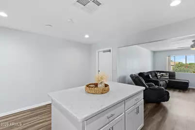 18029 N 35th Avenue, Phoenix, AZ 85053 - Photo 11