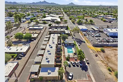 2724 W McLellan Boulevard #119, Phoenix, AZ 85017 - Photo 35