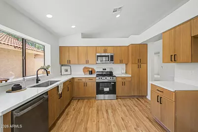 907 W Barbados Drive, Gilbert, AZ 85233 - Photo 5