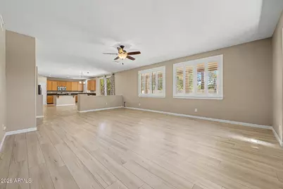 680 E Betsy Lane, Gilbert, AZ 85296 - Photo 9