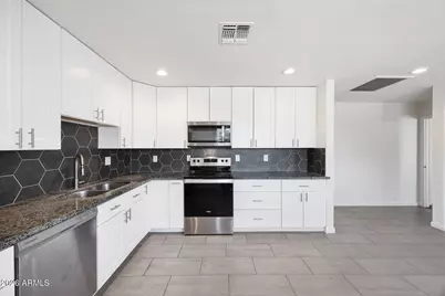 3920 W Bethany Home Road, Phoenix, AZ 85019 - Photo 13