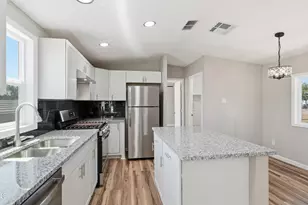 88 E Camino De Pampas, Huachuca City, AZ 85616 - Photo 17