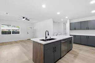 3144 N 34th St, Phoenix, AZ 85018 - Photo 13