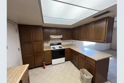 7957 W Glenrosa Avenue, Phoenix, AZ 85033 - Photo 3