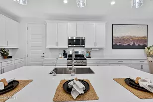 655 S Longspur Ln, Gilbert, AZ 85296 - Photo 23