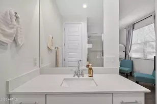 655 S Longspur Ln, Gilbert, AZ 85296 - Photo 35