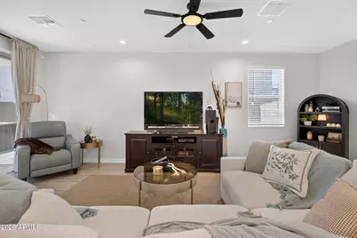 655 S Longspur Lane, Gilbert, AZ 85296 - Photo 15