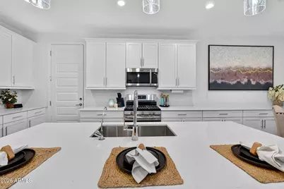 655 S Longspur Lane, Gilbert, AZ 85296 - Photo 45