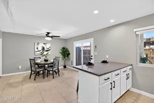 944 S Valencia, Mesa, AZ 85202 - Photo 17