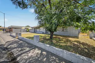 6112 N 64th Dr, Glendale, AZ 85301 - Photo 3