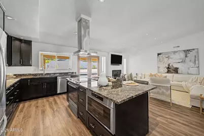 2335 E Shangri La Road, Phoenix, AZ 85028 - Photo 15