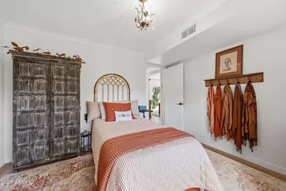 8145 N Central Avenue #21, Phoenix, AZ 85020 - Photo 13