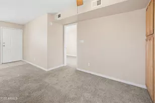 3601 W Tierra Buena Ln, Phoenix, AZ 85053 - Photo 13