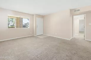 3601 W Tierra Buena Ln, Phoenix, AZ 85053 - Photo 9