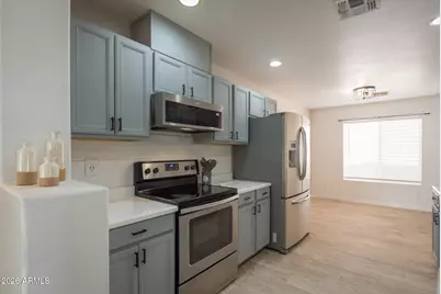1239 E Fremont Road, Phoenix, AZ 85042 - Photo 9
