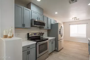 1239 E Fremont Rd, Phoenix, AZ 85042 - Photo 9