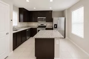 8247 W Illini St, Phoenix, AZ 85043 - Photo 1