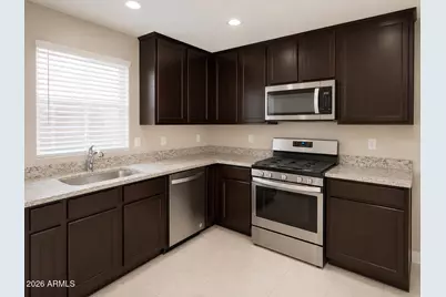8247 W Illini Street, Phoenix, AZ 85043 - Photo 3