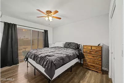 8137 W Montecito Avenue, Phoenix, AZ 85033 - Photo 11