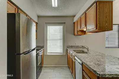 7040 W Olive Avenue #12, Peoria, AZ 85345 - Photo 9