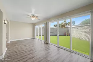 10148 W Pineaire Dr, Sun City, AZ 85351 - Photo 9