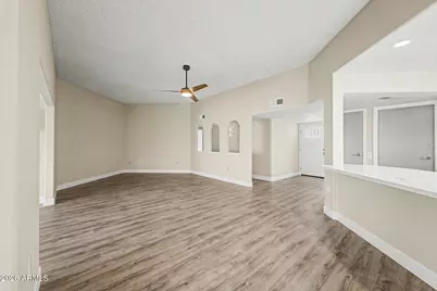 10148 W Pineaire Drive, Sun City, AZ 85351 - Photo 5