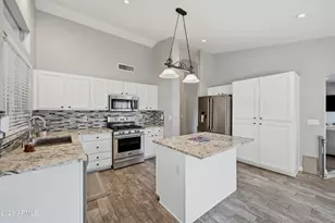 1050 W Cooley Dr, Gilbert, AZ 85233 - Photo 3