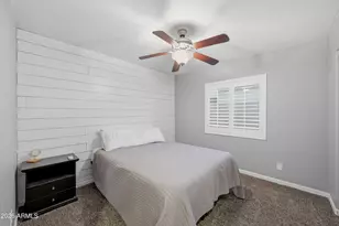 1050 W Cooley Dr, Gilbert, AZ 85233 - Photo 23