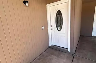 6110 W Tierra Buena Ln, Glendale, AZ 85306 - Photo 5