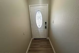 6110 W Tierra Buena Ln, Glendale, AZ 85306 - Photo 7