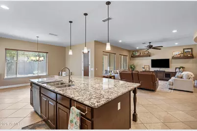 6692 S Lyon Drive, Gilbert, AZ 85298 - Photo 17