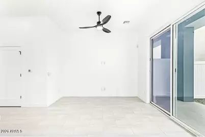 3107 N 39th Street #11, Phoenix, AZ 85018 - Photo 13