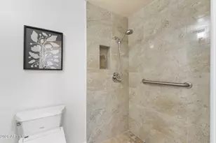 6217 E Avalon Dr, Scottsdale, AZ 85251 - Photo 15