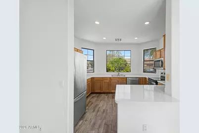 1951 W Carol Ann Way, Phoenix, AZ 85023 - Photo 11
