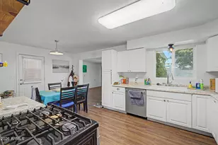 1220 E Las Palmaritas Dr, Phoenix, AZ 85020 - Photo 9