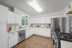 1220 E Las Palmaritas Dr, Phoenix, AZ 85020 - Photo 11