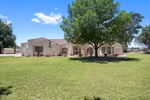 8504 N 99th Ave, Peoria, AZ 85345 - Photo 13