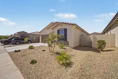 24182 W Hilton Avenue, Buckeye, AZ 85326 - Photo 5
