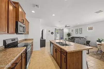 24182 W Hilton Avenue, Buckeye, AZ 85326 - Photo 19