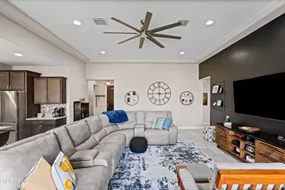 18289 W Raven Road, Goodyear, AZ 85338 - Photo 13