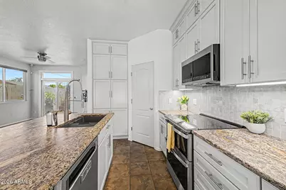 1225 E Grenadine Road, Phoenix, AZ 85040 - Photo 7