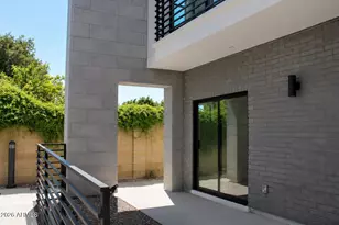 3715 N 31st St, Phoenix, AZ 85016 - Photo 1