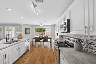 1394 E Betsy Ln, Gilbert, AZ 85296 - Photo 5