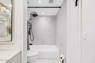 7557 N Dreamy Draw Dr, Phoenix, AZ 85020 - Photo 23