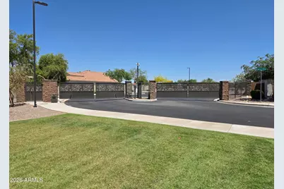 8631 W Augusta Avenue, Glendale, AZ 85305 - Photo 17
