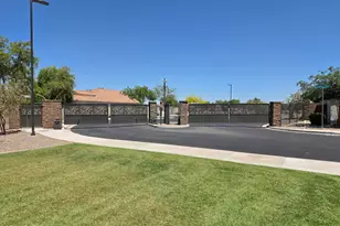 8631 W Augusta Ave, Glendale, AZ 85305 - Photo 17