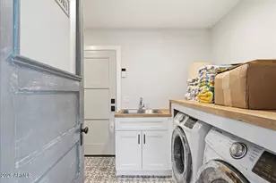 4214 E Turney Ave, Phoenix, AZ 85018 - Photo 33