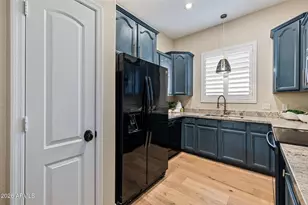 7027 N Scottsdale Rd, Paradise Valley, AZ 85253 - Photo 5