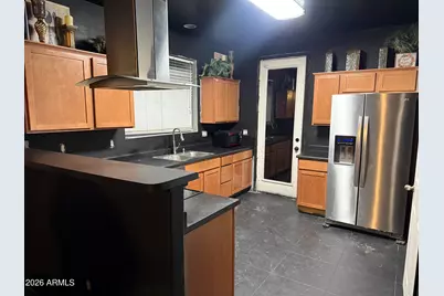 8524 W Monroe Street, Peoria, AZ 85345 - Photo 9